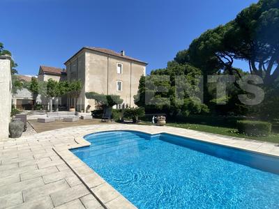 Maison de maîtres - 273 m² - 8 pièces