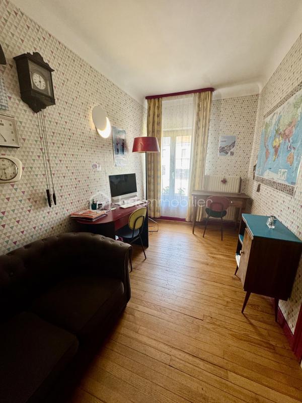 Maison de village - 260 m² - 13 pièces