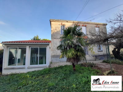 Maison - 256 m² - 10 pièces