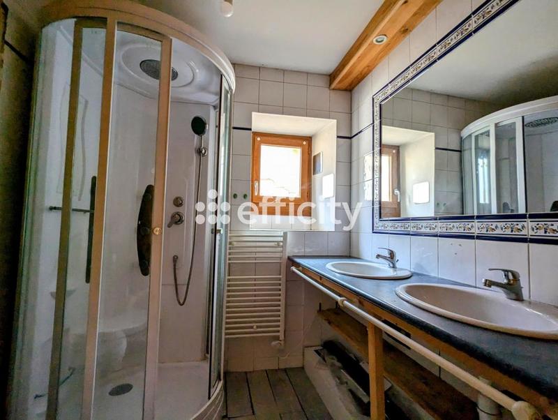 Maison - 170 m² - 6 pièces