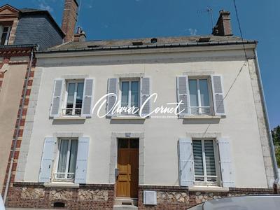 Maison - 169 m² - 9 pièces