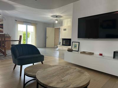 Maison - 137 m² - 5 pièces