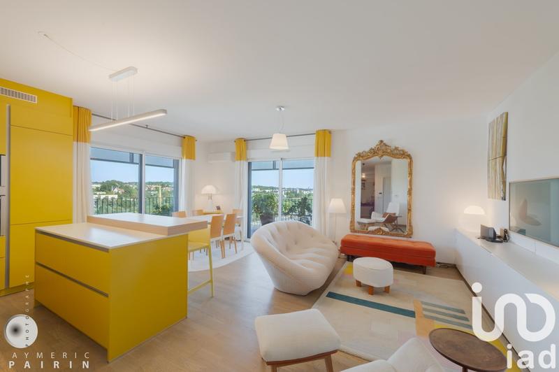 Appartement - 82 m² - 3 pièces