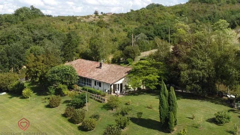 Maison de campagne - 180 m² - 4 pièces