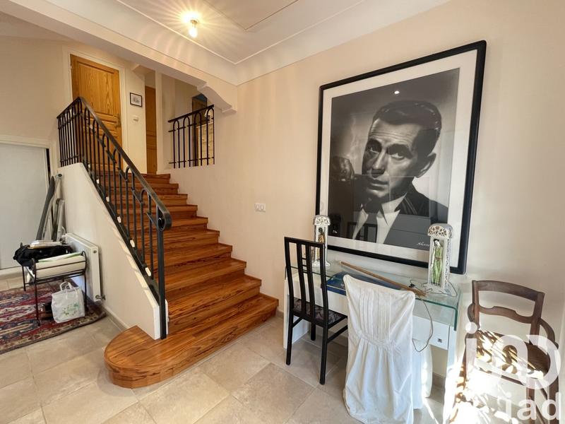 Maison - 290 m² - 12 pièces