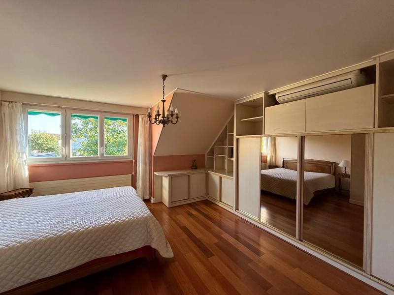 Maison - 160 m² - 7 pièces