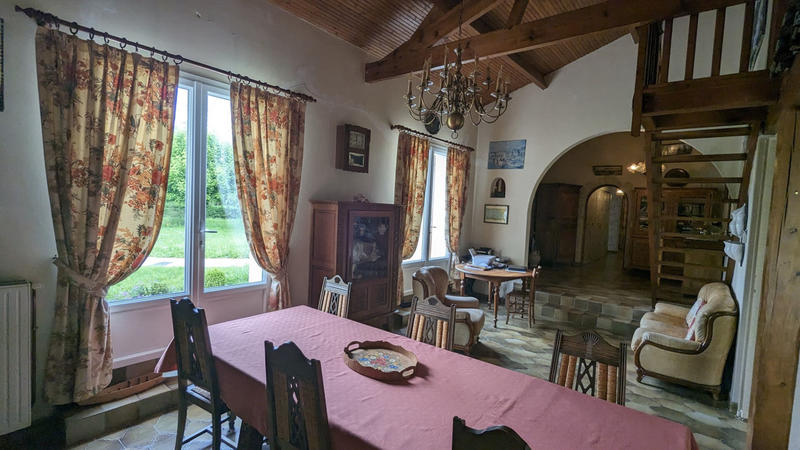 Maison - 193 m² - 7 pièces