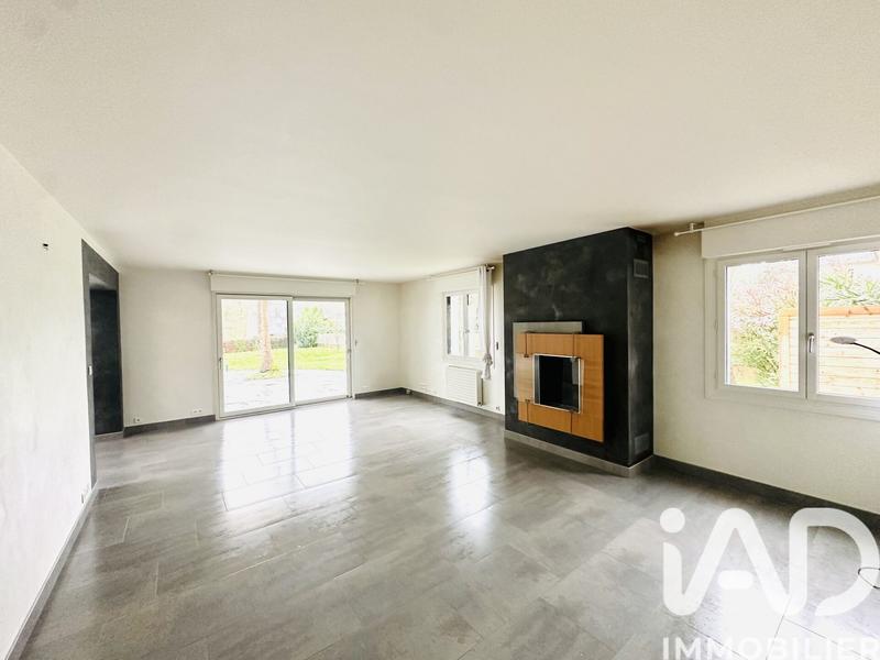 Maison - 180 m² - 8 pièces