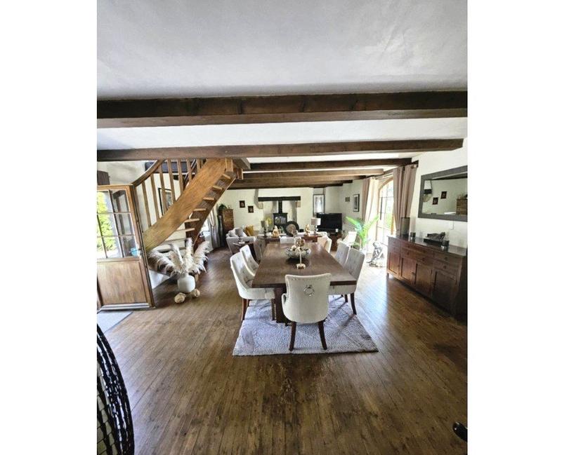 Maison - 175 m² - 3 pièces