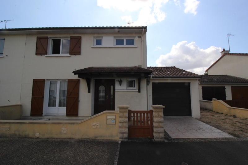 Maison - 92 m² - 6 pièces