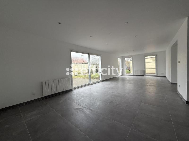 Maison - 153 m² - 8 pièces