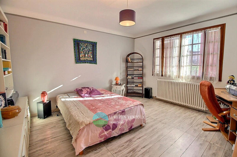 Maison - 180 m² - 5 pièces