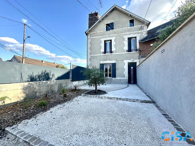 Maison - 85 m² - 5 pièces