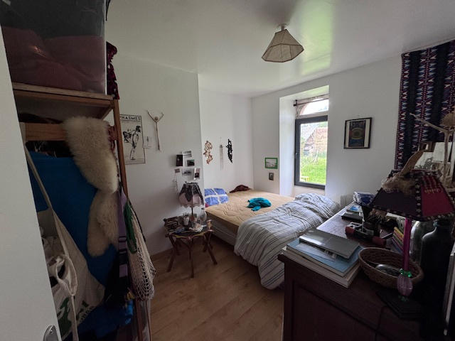 Propriété - 280 m² - 9 pièces