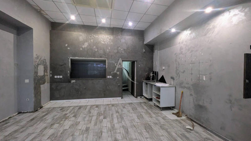 Local commercial - 51 m²