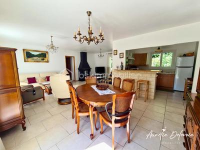 Maison traditionnelle - 135 m² - 5 pièces