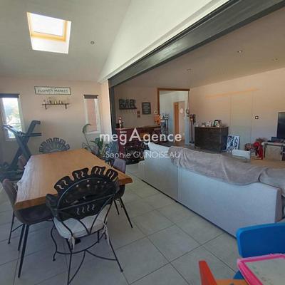 Maison - 120 m² - 6 pièces