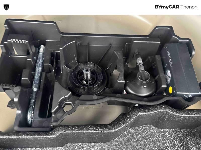 Peugeot 2008 Hybrid 145 e-Dcs6 Style