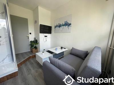 Chambre - 9 m² - 1 pièce