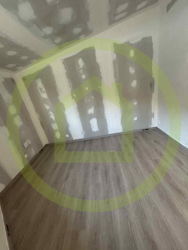 Maison - 97 m² - 3 pièces