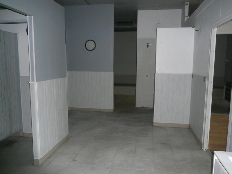 Local commercial - 177 m² - 4 pièces