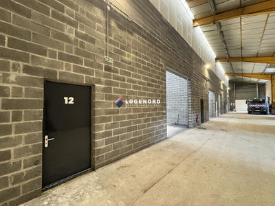 Entrepôt - 215 m²