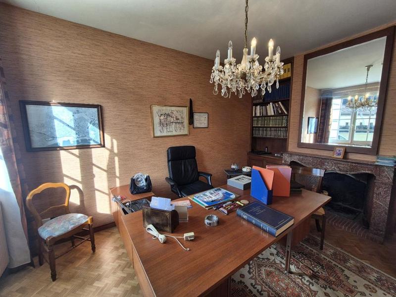 Maison bourgeoise - 275 m² - 10 pièces