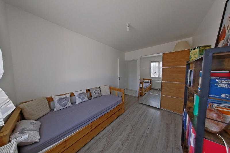 Maison - 98 m² - 5 pièces