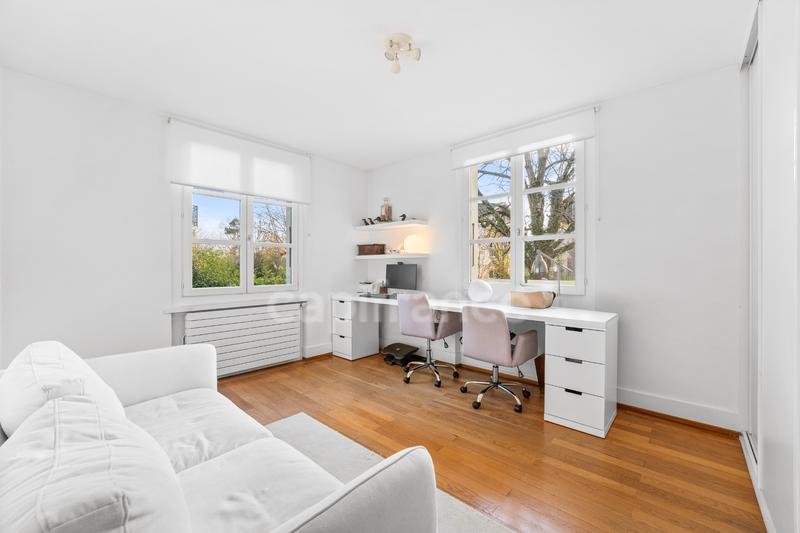 Maison - 207 m² - 6 pièces