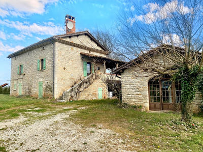 Maison - 162 m² - 7 pièces