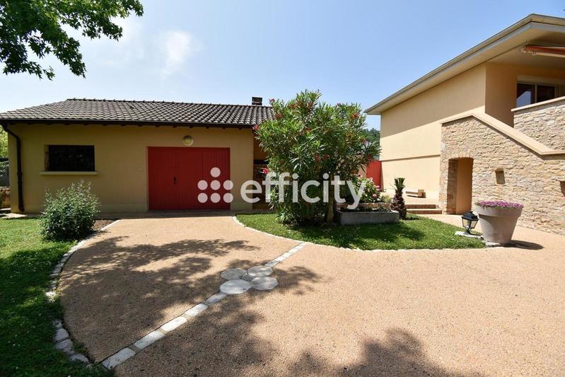 Villa - 171 m² - 8 pièces