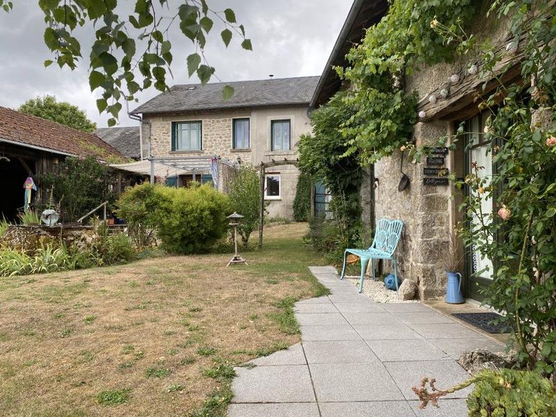 Maison ancienne - 213 m² - 9 pièces