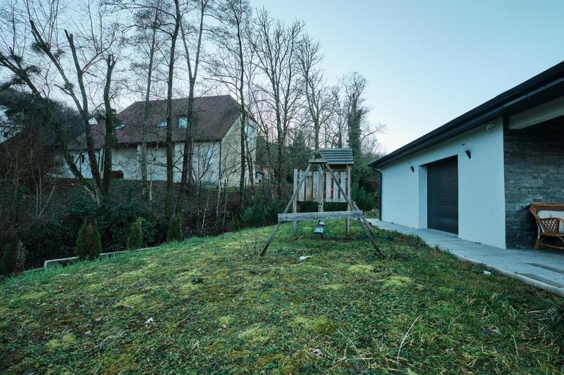 Maison - 180 m² - 7 pièces