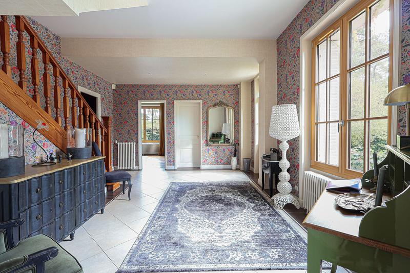 Maison - 360 m² - 12 pièces