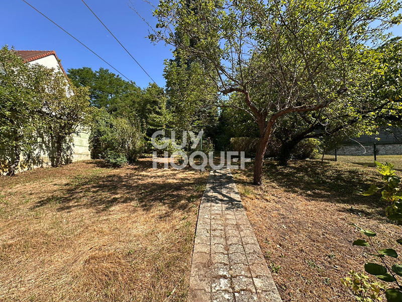 Maison - 210 m² - 8 pièces