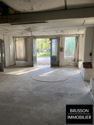 Appartement - 360 m² - 2 pièces