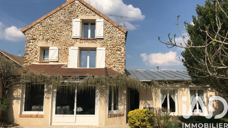 Maison de village - 180 m² - 8 pièces