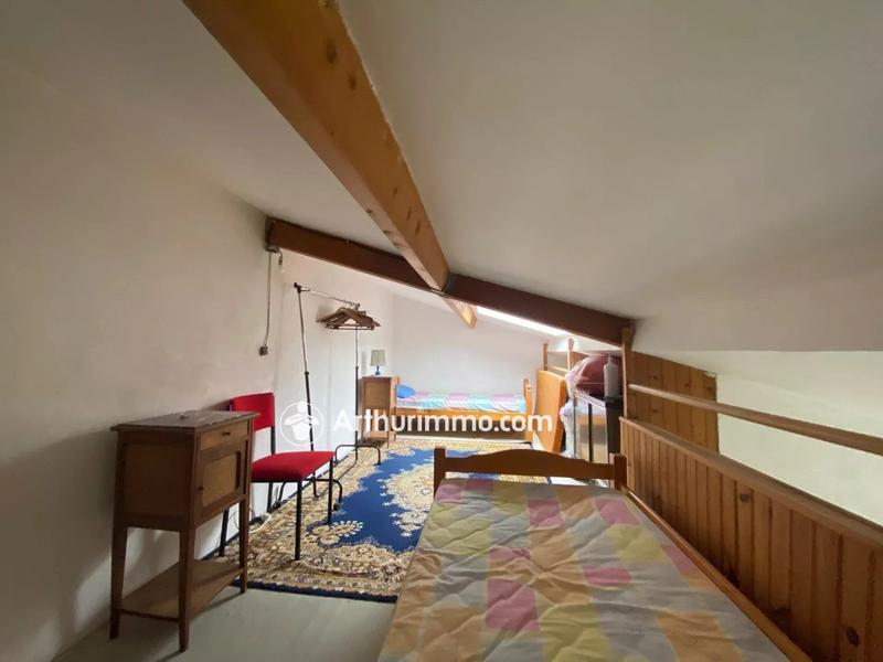 Maison - 203 m² - 14 pièces