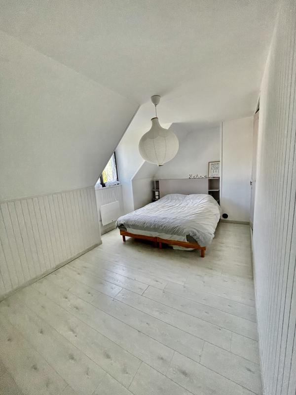 Maison traditionnelle - 156 m² - 7 pièces