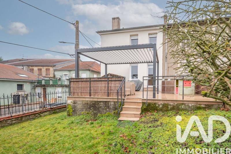 Maison de ville - 201 m² - 7 pièces