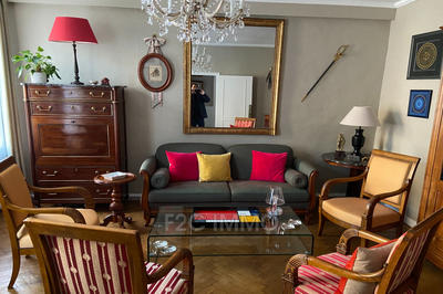 Maison - 187 m² - 9 pièces