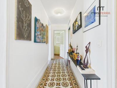 Appartement - 97 m² - 3 pièces