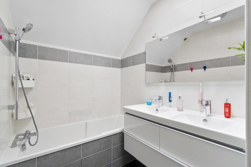 Duplex - 107 m² - 5 pièces