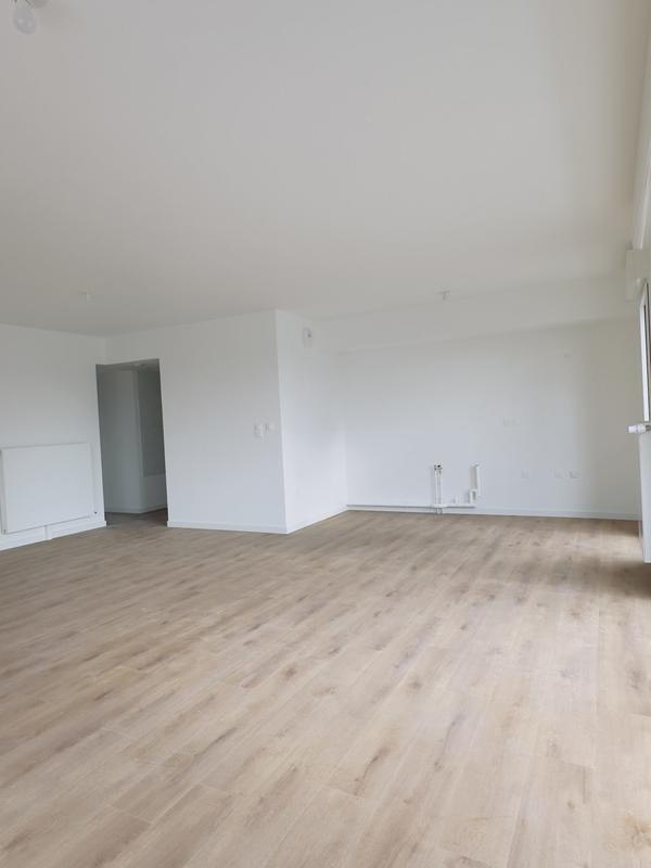 Appartement - 120 m² - 5 pièces