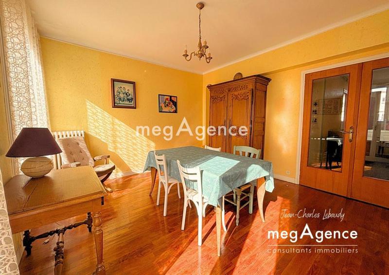 Appartement - 97 m² - 4 pièces