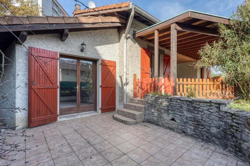 Maison - 160 m² - 7 pièces