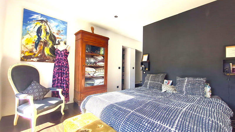 Villa - 210 m² - 8 pièces