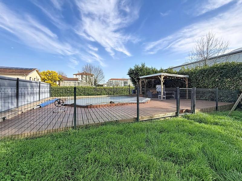 Pavillon - 115 m² - 5 pièces