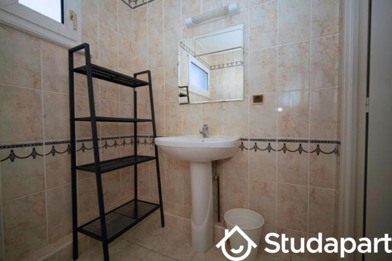 Chambre - 16 m² - 1 pièce