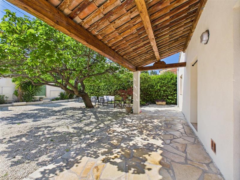 Maison de ville - 100 m² - 4 pièces